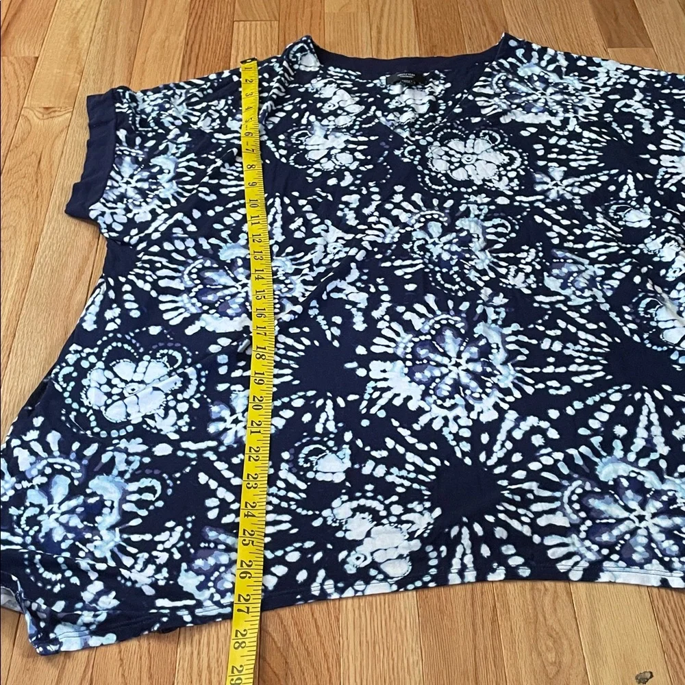 Simply Vera Vera Wang Tunic Top Womens 2X Blue White Floral Print Blouse Church - Picture 6 of 9
